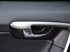 2015款 3.0T 自动 T6 智雅版 5座