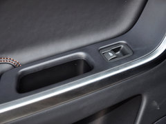 2015款 3.0T 自动 T6 智雅版 5座