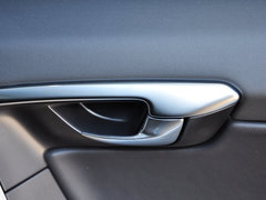 2015款 2.0T 自动 T5 个性运动版 5座