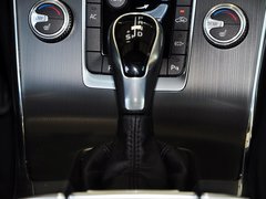 沃尔沃V60 2015款 2.0T 自动 T5 智逸版