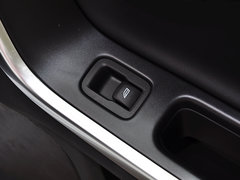 2015款 2.0T 自动 T5 智雅 个性运动版