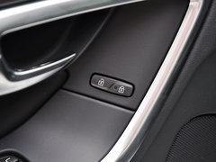 2015款 2.0T 自动 T5 智雅 个性运动版