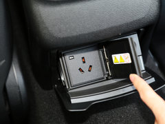 2015款 C 200 L 运动型