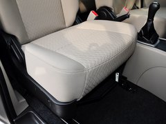 2014款 1.6L 手动 豪华型 7座 国V