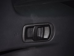 2014款 2.5L 自动 两驱尊贵版 5座