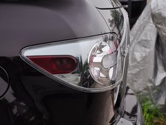 2014款 2.5L 自动 两驱尊贵版 5座