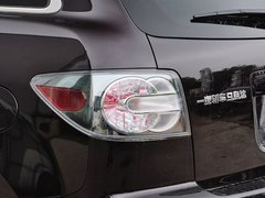 2014款 2.5L 自动 两驱尊贵版 5座