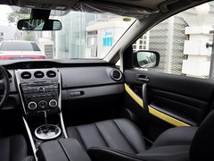 2014款 2.5L 自动 两驱尊贵版 5座