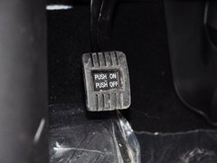 2014款 2.5L 自动 两驱尊贵版 5座