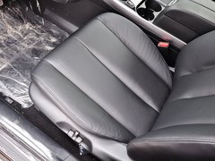 2014款 2.5L 自动 两驱尊贵版 5座
