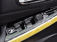 2014款 2.5L 自动 两驱尊贵版 5座