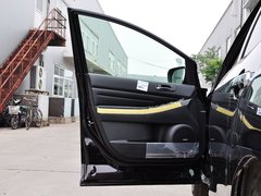 2014款 2.5L 自动 两驱尊贵版 5座