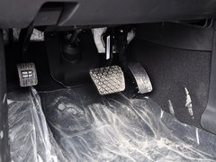 2014款 2.5L 自动 两驱尊贵版 5座