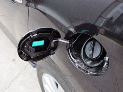 2014款 2.5L 自动 两驱尊贵版 5座