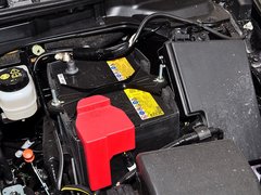 2014款 2.5L 自动 两驱尊贵版 5座
