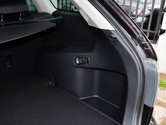 2014款 2.5L 自动 两驱尊贵版 5座
