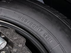 2014款 2.5L 自动 两驱尊贵版 5座