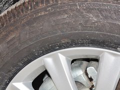 2014款 2.5L 自动 两驱尊贵版 5座