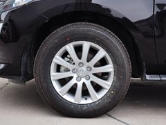 2014款 2.5L 自动 两驱尊贵版 5座