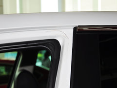 2014款 2.5L 自动 两驱尊贵版 5座