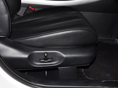 2014款 2.5L 自动 两驱尊贵版 5座