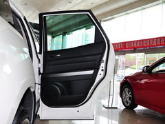 2014款 2.5L 自动 两驱尊贵版 5座
