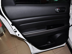 2014款 2.5L 自动 两驱尊贵版 5座
