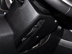 2014款 2.5L 自动 两驱尊贵版 5座