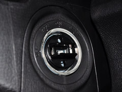 2014款 2.5L 自动 两驱尊贵版 5座