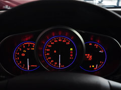 2014款 2.5L 自动 两驱尊贵版 5座