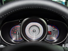 2014款 2.5L 自动 两驱尊贵版 5座