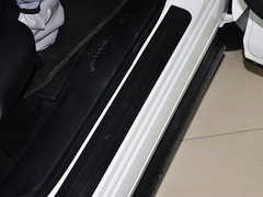 2014款 2.5L 自动 两驱尊贵版 5座