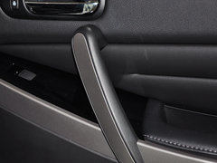 2014款 2.5L 自动 两驱尊贵版 5座
