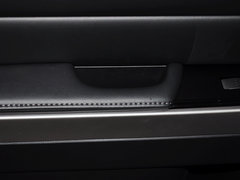 2014款 2.5L 自动 两驱尊贵版 5座