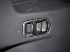 2014款 2.5L 自动 两驱尊贵版 5座