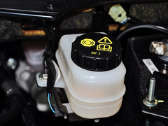 2014款 2.5L 自动 两驱尊贵版 5座