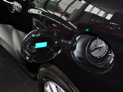 2014款 2.5L 自动 两驱尊贵版 5座