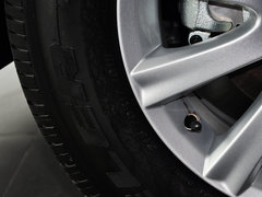 2014款 2.5L 自动 两驱尊贵版 5座