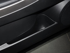 2014款 2.5L 自动 两驱尊贵版 5座