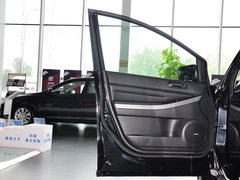 2014款 2.5L 自动 两驱尊贵版 5座