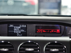 2014款 2.5L 自动 两驱尊贵版 5座