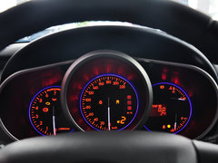 2014款 2.5L 自动 两驱尊贵版 5座