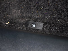 2014款 2.5L 自动 两驱尊贵版 5座