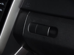 2014款 2.5L 自动 两驱尊贵版 5座