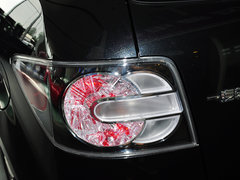 2014款 2.5L 自动 两驱尊贵版 5座