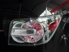 2014款 2.5L 自动 两驱尊贵版 5座