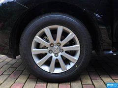 2014款 2.5L 自动 两驱尊贵版 5座