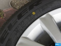 2014款 2.5L 自动 两驱尊贵版 5座
