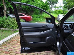 2014款 2.5L 自动 两驱尊贵版 5座