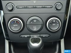 2014款 2.5L 自动 两驱尊贵版 5座